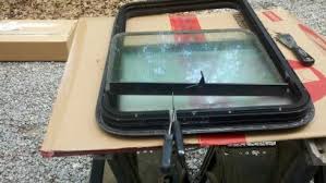 RV glass repair